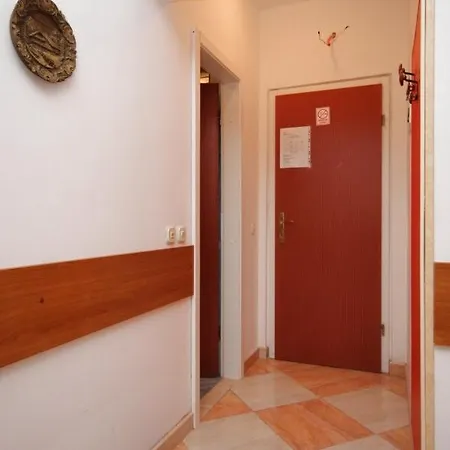 Appartement By The Sea - 7692 Opatija