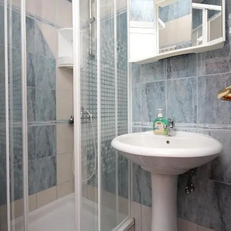 By The Sea - 7692 * 奥帕提亚